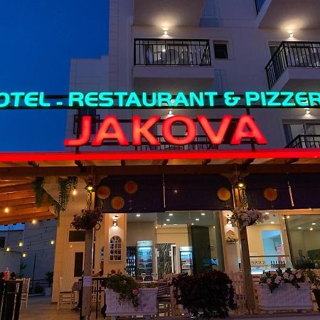 Piazza Hotel Jakova Ксамил Экстерьер фото